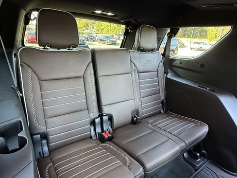 Used 2025 GMC Yukon Denali Ultimate image 14