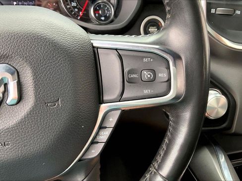 Used 2024 RAM 1500 Laramie AWD/4WD image 18
