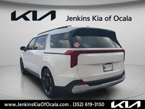 New 2026 Kia Carnival EX FWD image 6