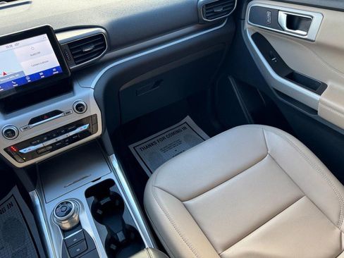 Used 2021 Ford Explorer XLT w/ Equipment Group 202A image 16