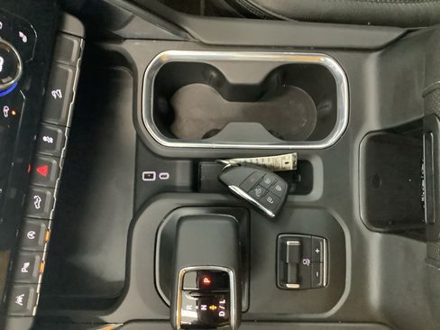 Used 2025 GMC Sierra 1500 Denali AWD/4WD image 20
