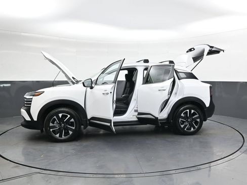 Certified 2026 Nissan Kicks SV w/ Cold Weather Package AWD/4WD image 45