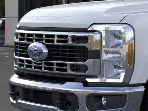 New 2026 Ford F350 XLT AWD/4WD image 17