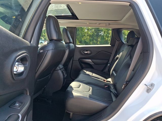 Used 2019 Jeep Cherokee Limited AWD/4WD image 10