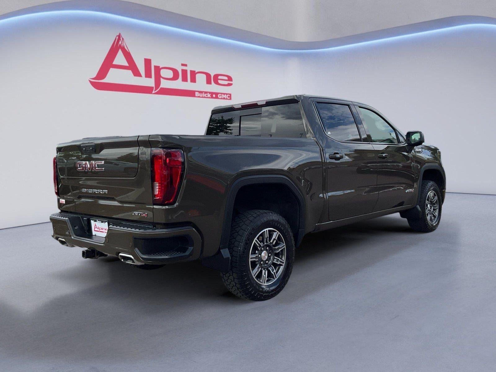 Certified 2024 GMC Sierra 1500 AT4 w/ AT4 Preferred Package AWD/4WD image 5