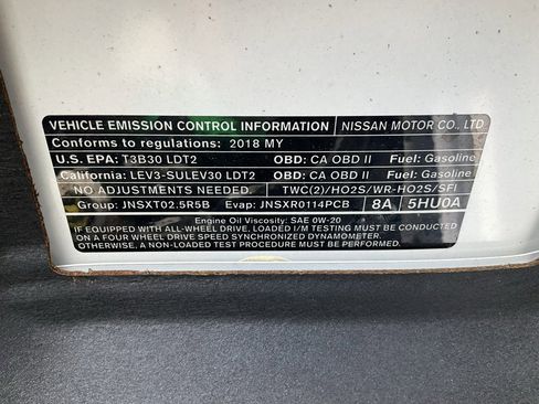 Used 2018 Nissan Rogue SV image 13