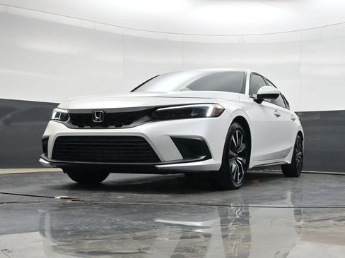 Used 2024 Honda Civic EX-L image 28