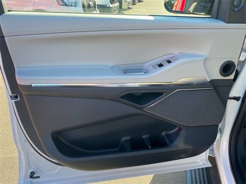 New 2025 Lincoln Navigator Reserve image 11