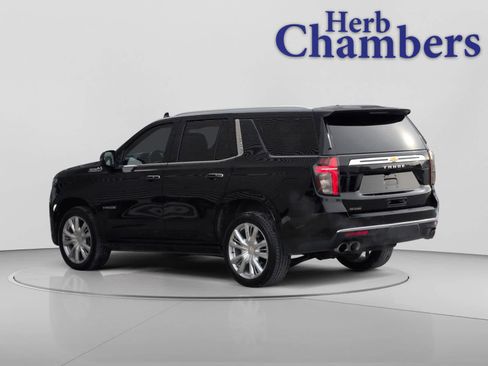 Used 2024 Chevrolet Tahoe High Country image 3