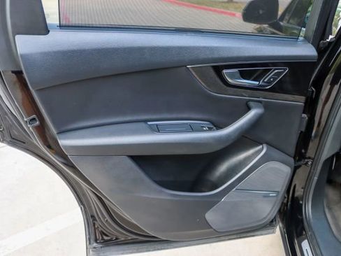Used 2018 Audi Q7 3.0T Prestige w/ Prestige Package image 18
