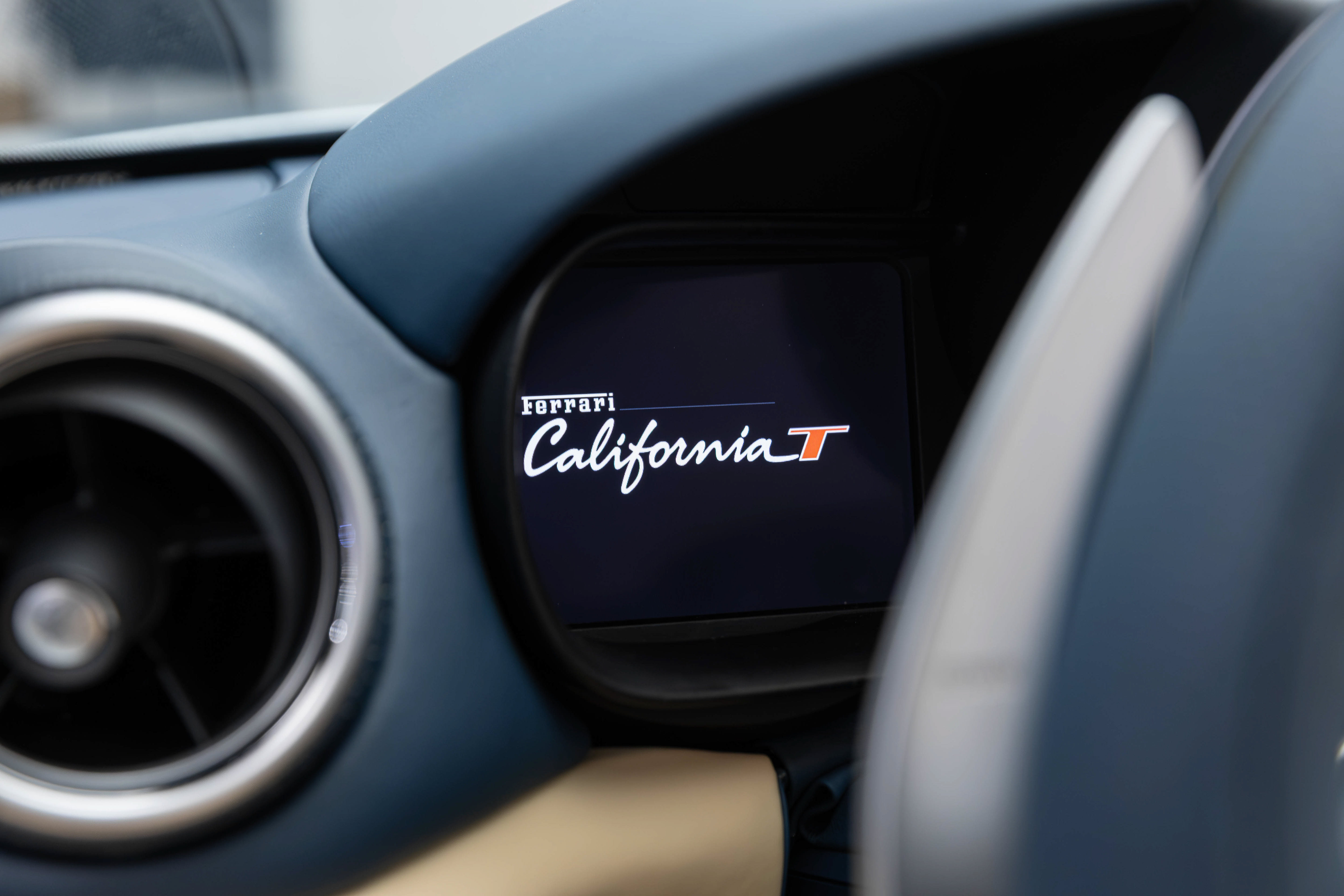 Certified 2015 Ferrari California T RWD image 32