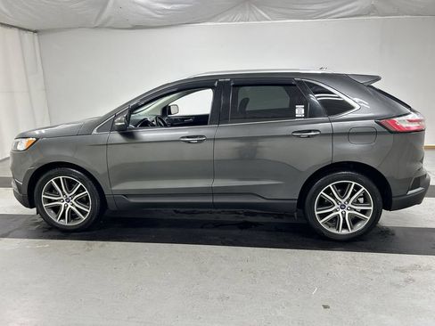 Used 2019 Ford Edge Titanium w/ Cold Weather Package AWD/4WD image 6