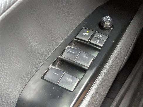 Certified 2025 Toyota Camry SE FWD image 22