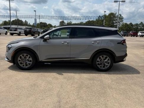Used 2023 Kia Sportage SX FWD image 2