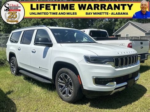 Used 2024 Jeep Wagoneer L Series II RWD image 1