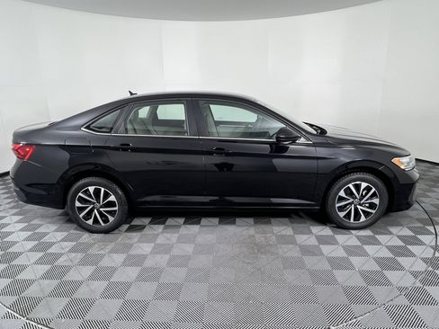 Used 2022 Volkswagen Jetta S image 12