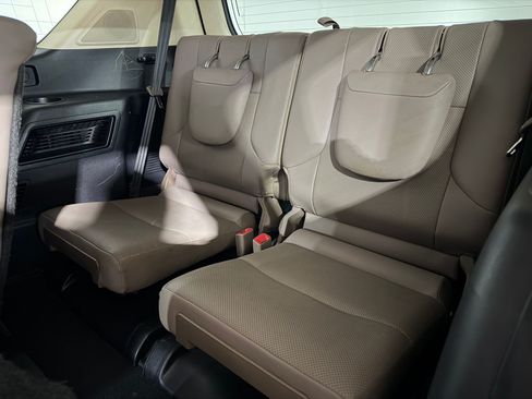 Used 2023 Lexus GX 460 Premium AWD/4WD image 43