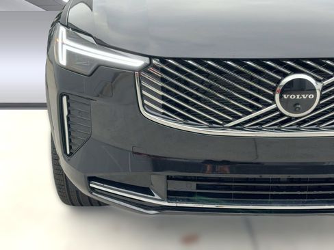 New 2026 Volvo XC90 B5 Ultra w/ Protection Package AWD/4WD image 11