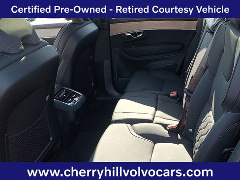 Certified 2025 Volvo XC90 B6 Plus image 12