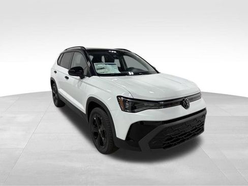 New 2026 Volkswagen Taos SE AWD/4WD image 6