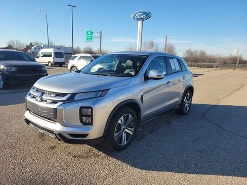 Used 2024 Mitsubishi Outlander Sport SE image 17