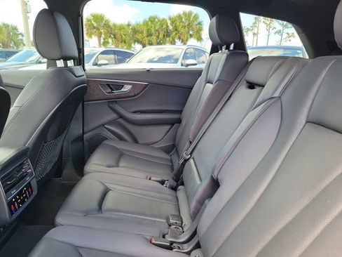 Used 2021 Audi Q7 3.0T Premium Plus w/ Executive Package image 11