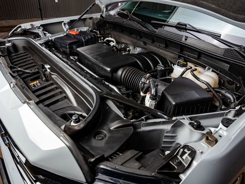 Used 2024 GMC Sierra 1500 Elevation image 39