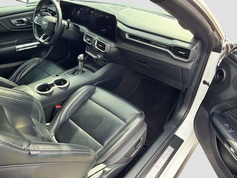 Used 2024 Ford Mustang Premium image 14