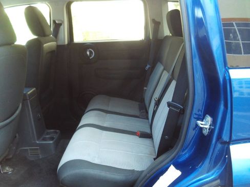 Used 2009 Dodge Nitro SE image 18