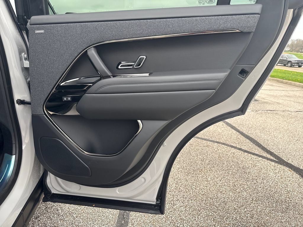 New 2026 Land Rover Range Rover Sport SE AWD/4WD image 16