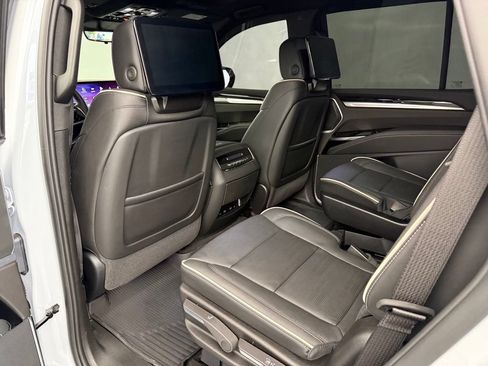 Used 2026 Cadillac Escalade Sport w/ Touring Package AWD/4WD image 75