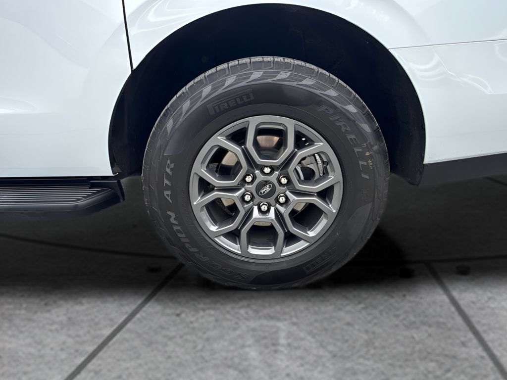 Used 2025 Ford Expedition Max Active RWD image 20