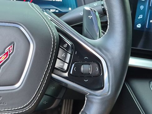 Used 2025 Chevrolet Corvette Stingray Preferred Cpe w/ Battery Protection Package RWD image 9