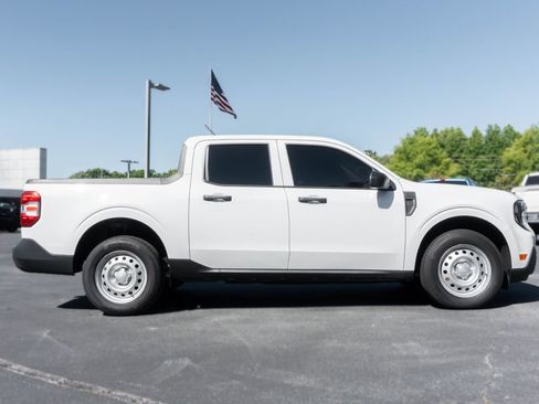 Used 2025 Ford Maverick XL FWD image 9