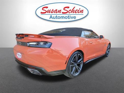 Used 2018 Chevrolet Camaro LT w/ Hot Wheels Edition image 26