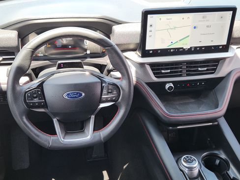Certified 2025 Ford Explorer ST-Line w/ ST-Line Street Pack AWD/4WD image 27