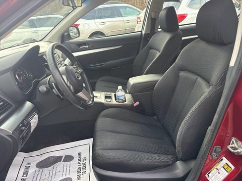 Used 2010 Subaru Legacy 2.5i Premium image 13