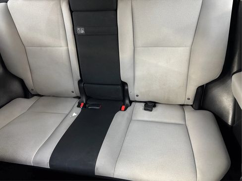 Used 2018 Toyota RAV4 XLE w/ Carpet Mat Package AWD/4WD image 20