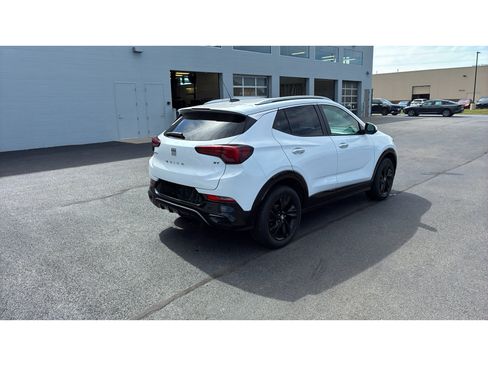 Used 2024 Buick Encore GX Sport Touring AWD/4WD image 6