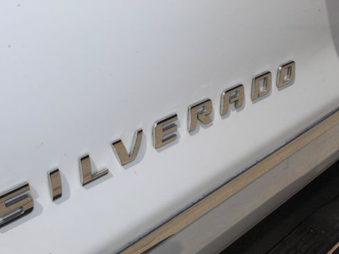 Used 2016 Chevrolet Silverado 1500 LTZ Z71 w/ LTZ Plus Package AWD/4WD image 7