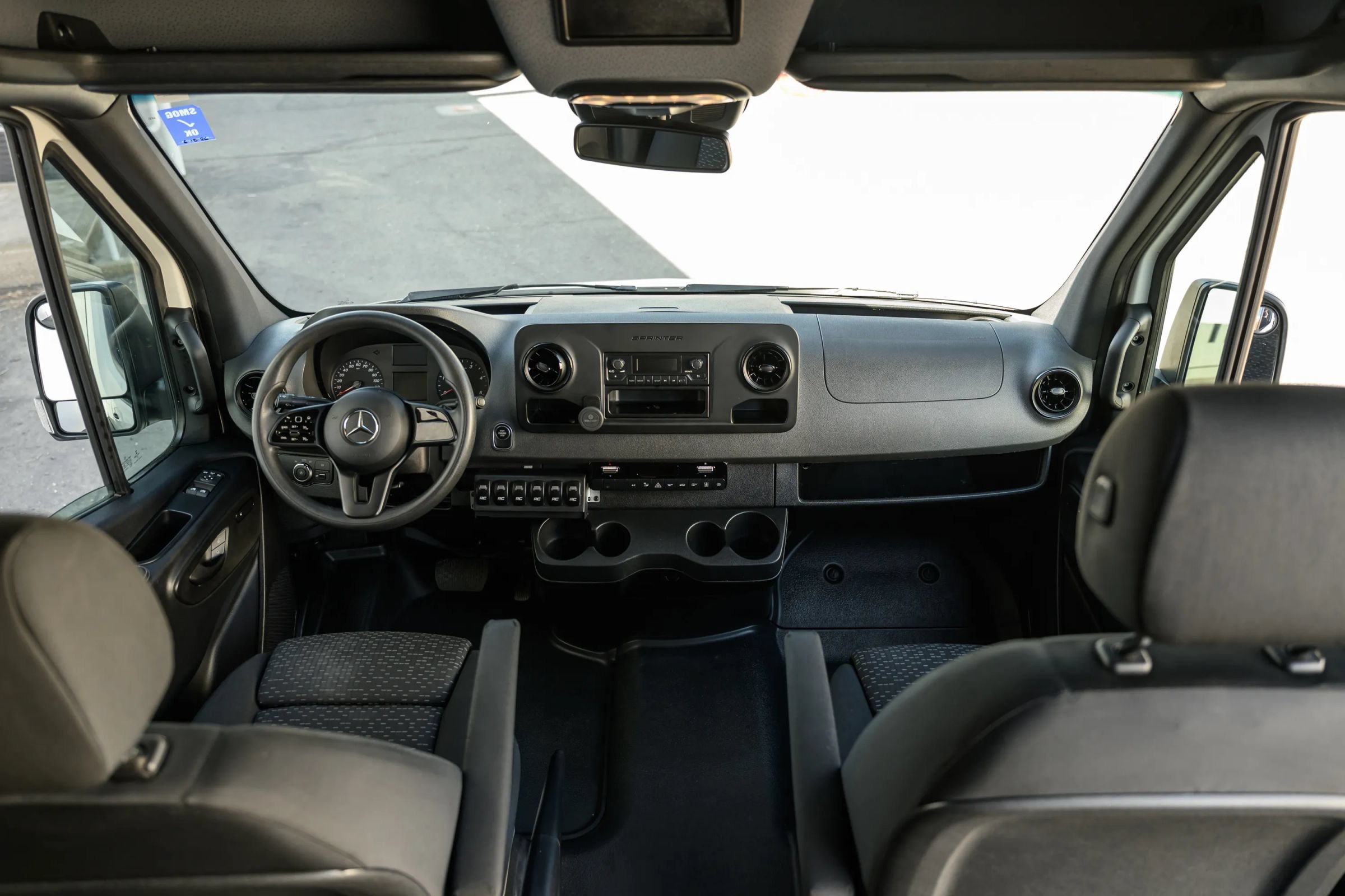 Used 2021 Mercedes-Benz Sprinter 2500 image 38