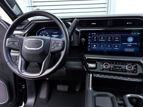 Used 2024 GMC Sierra 2500 Denali Ultimate AWD/4WD image 8