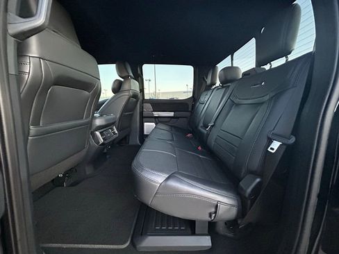 Used 2025 Ford F450 Platinum image 28