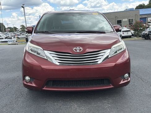 Used 2015 Toyota Sienna Limited FWD image 20