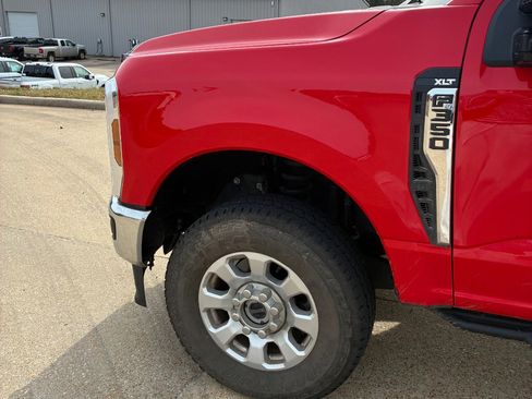 Used 2024 Ford F350 XLT w/ FX4 Off-Road Package image 9