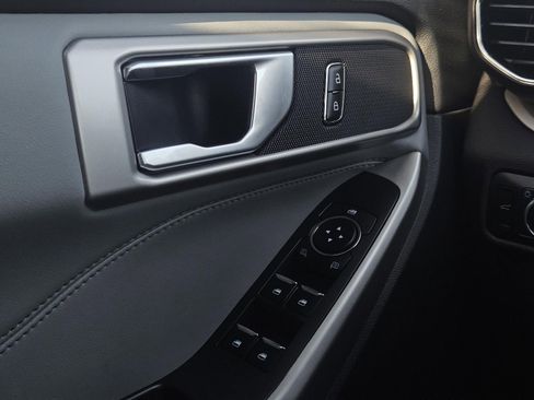 Used 2023 Ford Explorer XLT w/ Equipment Group 202A image 21