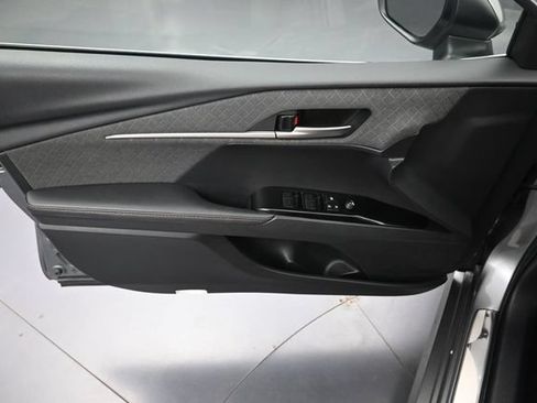 Used 2025 Toyota Camry XLE AWD/4WD image 26