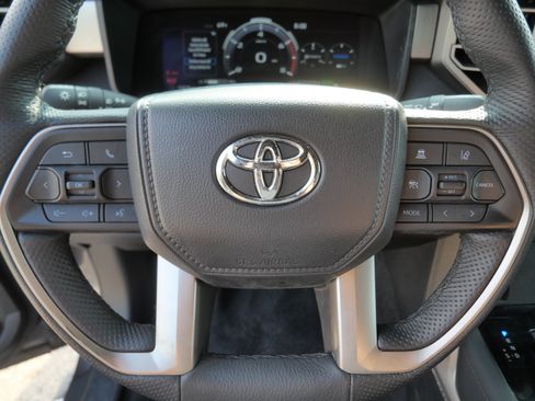Certified 2025 Toyota Tundra Limited AWD/4WD image 25