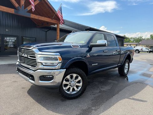 Used 2022 RAM 2500 Laramie AWD/4WD image 1