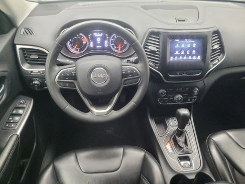 Used 2020 Jeep Cherokee Latitude Plus FWD image 22